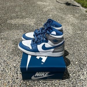 Jordan 1s great condition